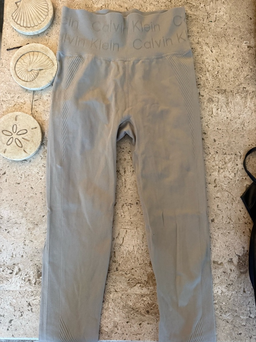 Calvin Klein Kids Light Gray Seamless Leggings
